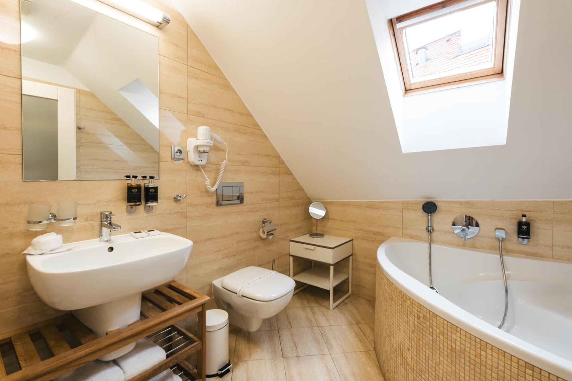 Hotel Latran Cesky Krumlov Ngoại thất bức ảnh